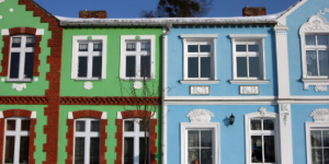 Hausfassade farblich absetzen: neue Farben für Ihre Fassade